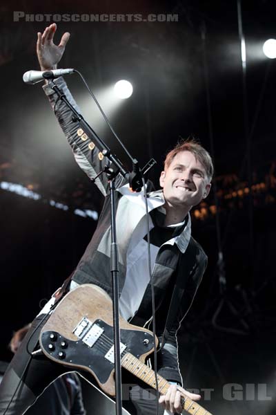 FRANZ FERDINAND - 2014-07-05 - BELFORT - Presqu'ile du Malsaucy - 